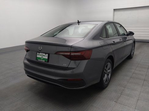 Used 2024 Volkswagen Jetta SE image 9