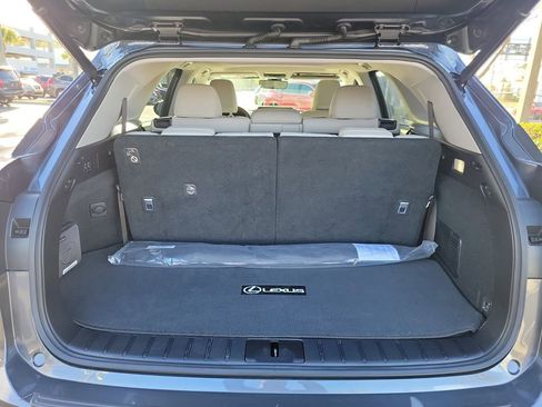 Used 2022 Lexus RX 350L Premium w/ Premium Package image 8