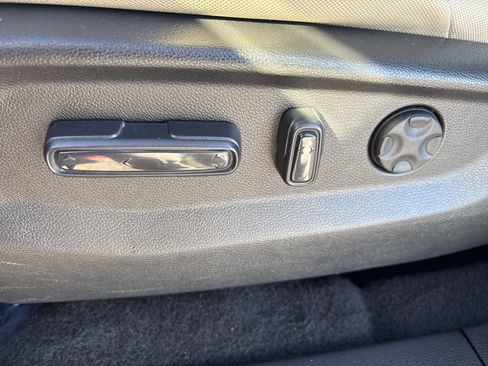 Used 2018 Honda CR-V EX image 7