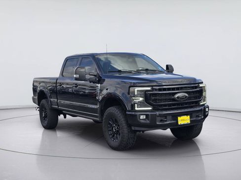 Certified 2022 Ford F250 Lariat w/ Tremor Off-Road Package AWD/4WD image 3