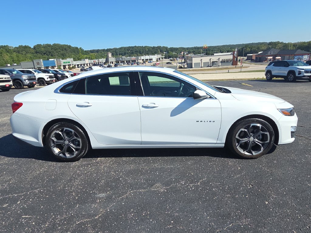 Used 2023 Chevrolet Malibu LT FWD image 9
