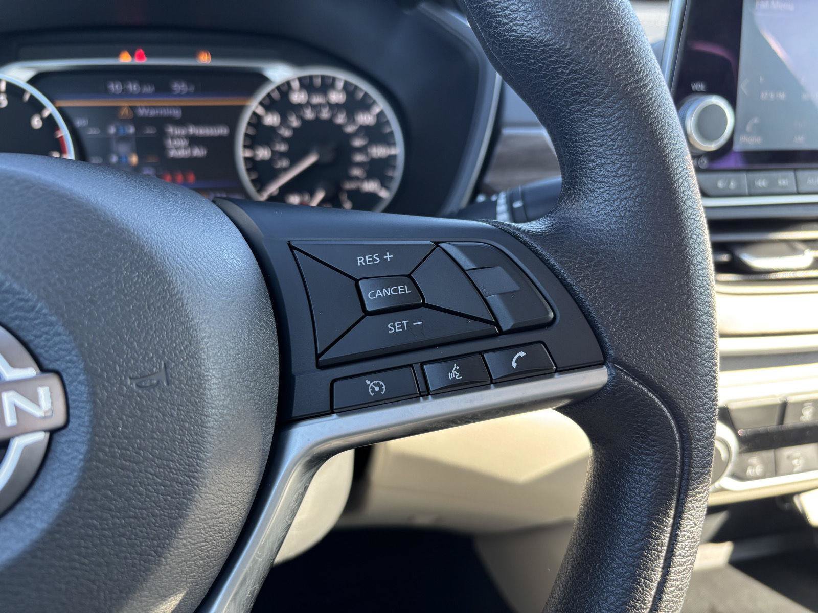 Used 2025 Nissan Altima 2.5 SV FWD image 20