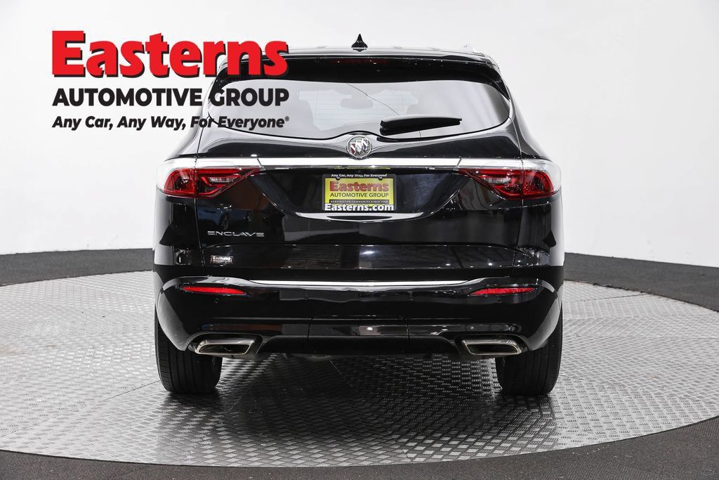 Used 2023 Buick Enclave Essence FWD image 8