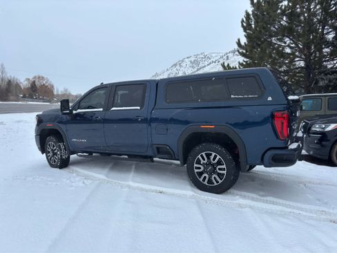 Used 2021 GMC Sierra 2500 AT4 w/ AT4 Premium Plus Package image 6