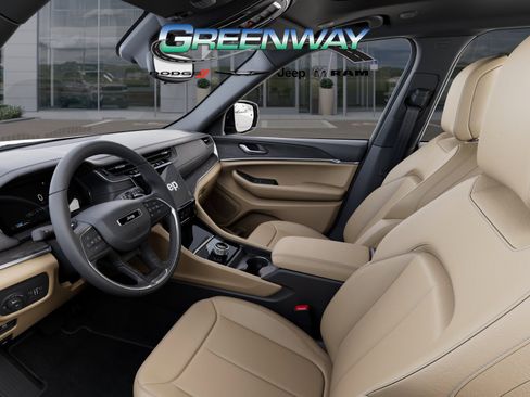 New 2025 Jeep Grand Cherokee Limited w/ Black Appearance Package image 22