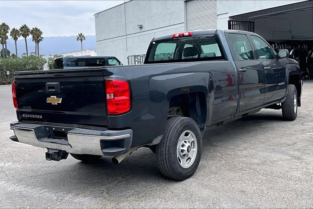 Used 2017 Chevrolet Silverado 2500 W/T RWD image 4