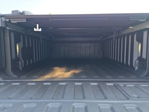 New 2026 RAM 1500 Laramie AWD/4WD image 12