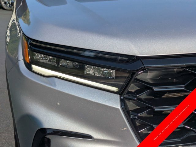 Used 2025 Honda Pilot TrailSport image 10