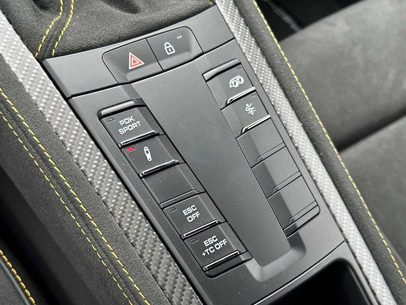 Certified 2023 Porsche 718 Cayman GT4 RS RWD image 20