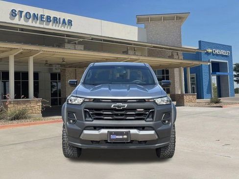 Used 2024 Chevrolet Colorado Trail Boss w/ Technology Package AWD/4WD image 9