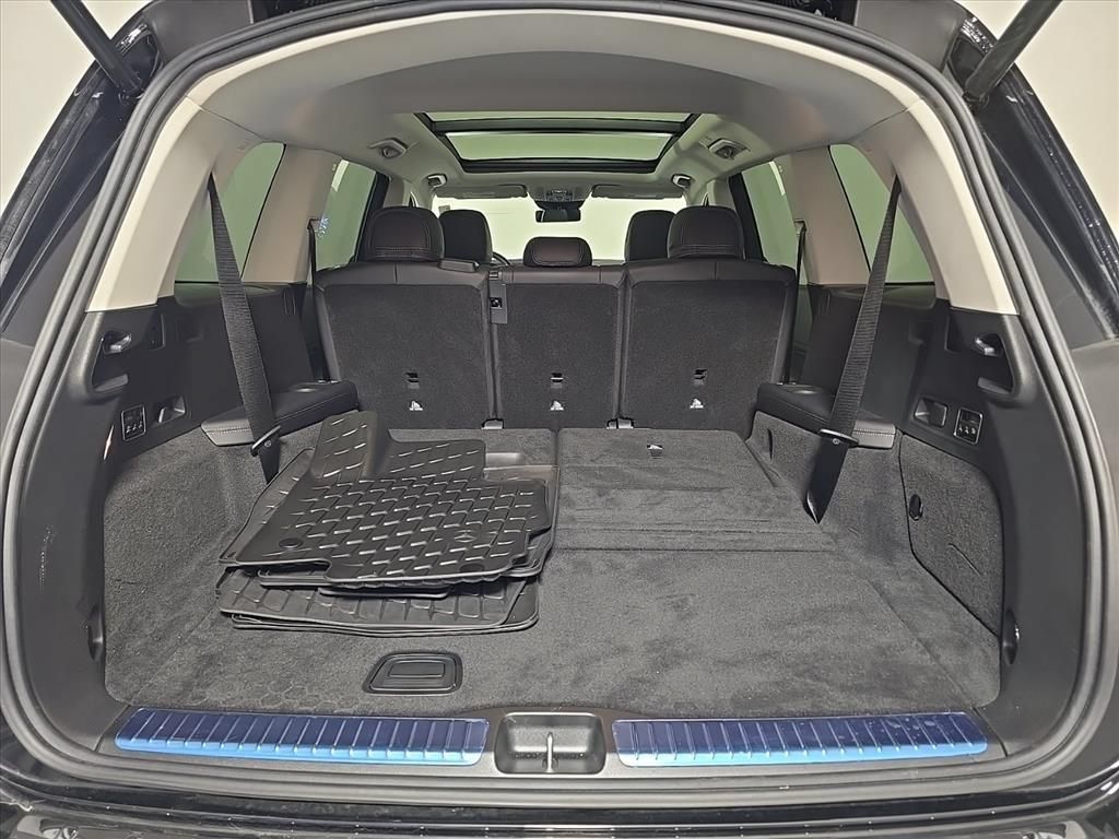 Used 2026 Mercedes-Benz GLS 450 4MATIC image 13