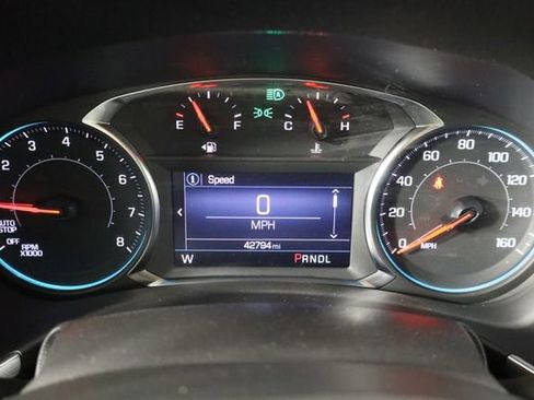 Used 2023 Chevrolet Equinox LT FWD image 11