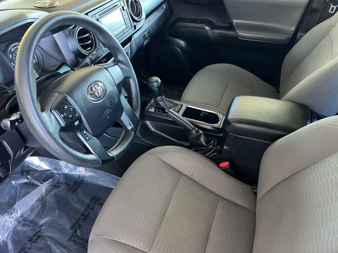 Certified 2017 Toyota Tacoma SR image 12