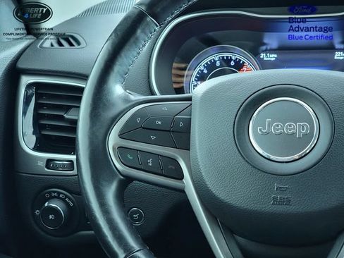 Used 2020 Jeep Cherokee Limited AWD/4WD image 26