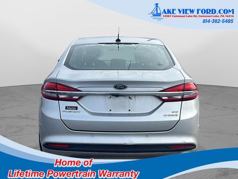 Used 2018 Ford Fusion SE image 4