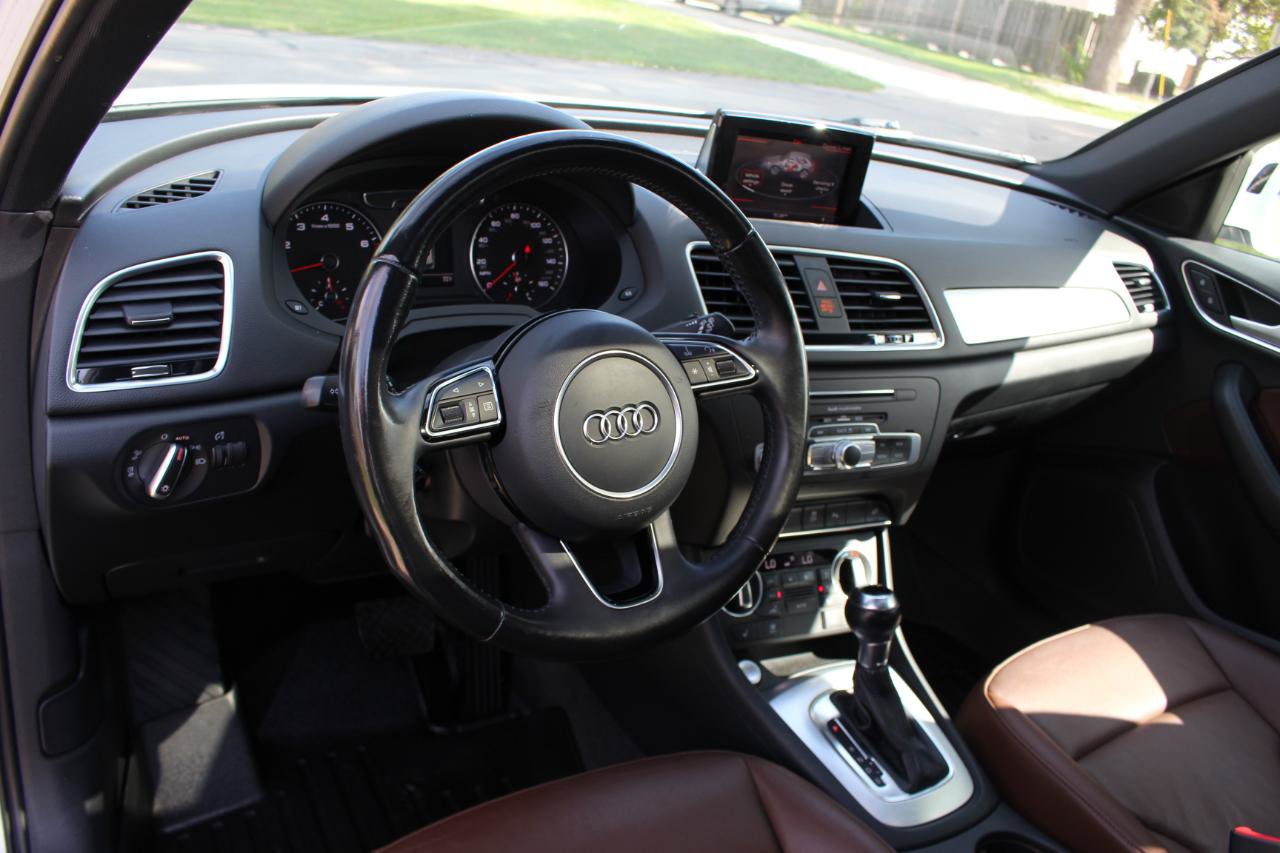 Used 2017 Audi Q3 2.0T Premium Plus w/ Premium Plus Package AWD/4WD image 17