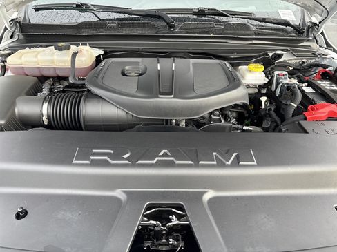 Used 2025 RAM 1500 Big Horn AWD/4WD image 35
