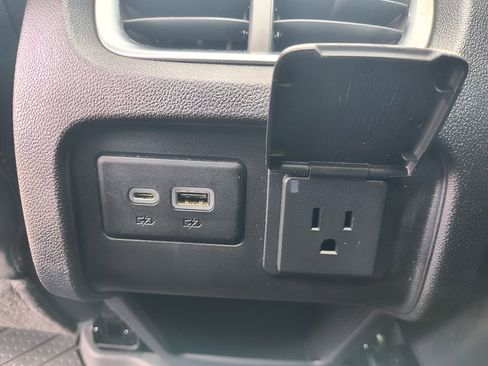 Used 2021 Chevrolet Blazer RS w/ Enhanced Convenience Package image 26