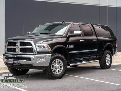 Used 2018 RAM 2500 Laramie AWD/4WD image 1