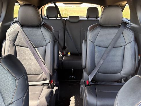 New 2026 Toyota Sienna XLE Woodland Edition AWD/4WD image 18