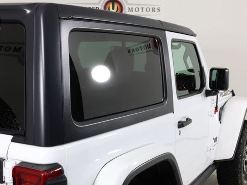 Used 2021 Jeep Wrangler Rubicon AWD/4WD image 41