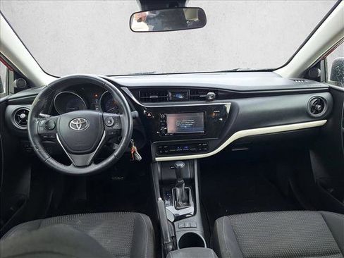 Used 2018 Toyota Corolla iM w/ Carpet Mat Package (TMS) image 16