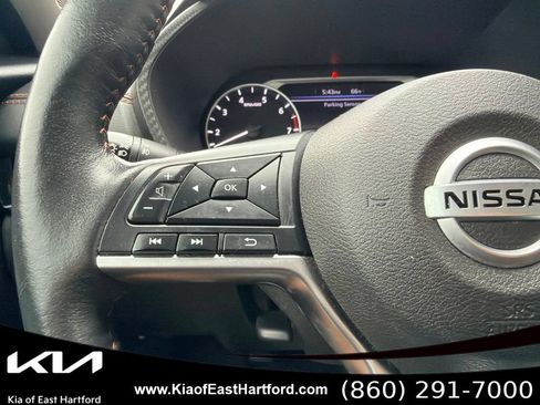 Used 2023 Nissan Sentra SR w/ SR Premium Package FWD image 32