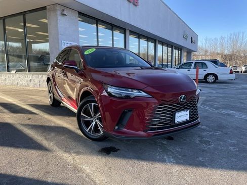 Used 2023 Lexus RX 350 Premium image 3