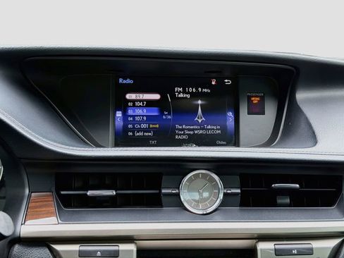 Used 2016 Lexus ES 350 w/ Premium Package w/Wood Trim FWD image 29