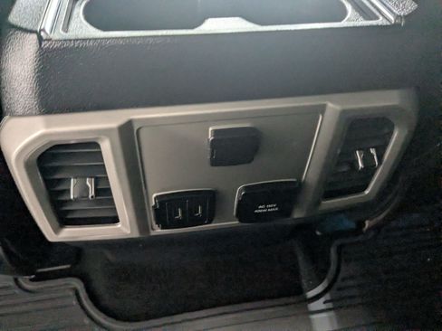 Used 2020 Ford F150 Lariat AWD/4WD image 23