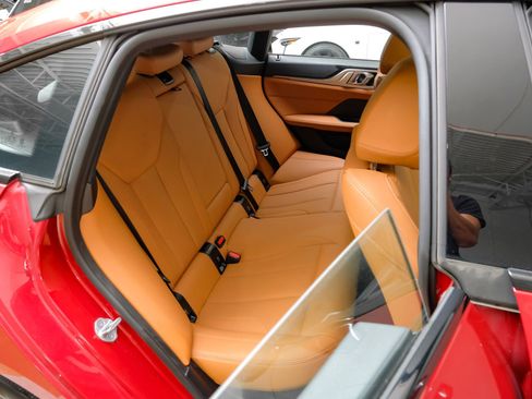 Used 2025 BMW M440i image 40