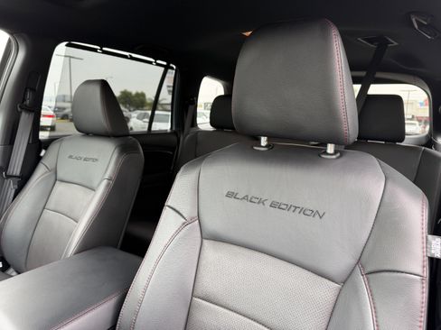 Used 2024 Honda Passport Black Edition image 17