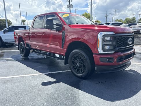 Used 2023 Ford F250 XLT w/ XLT Premium Package AWD/4WD image 2