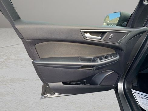 Used 2019 Ford Edge SE AWD/4WD image 11