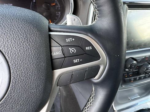 Used 2016 Jeep Grand Cherokee Overland image 30