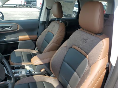 New 2026 Ford Bronco Sport Outer Banks w/ Outer Banks Tech Package+ AWD/4WD image 14