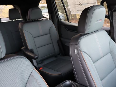 New 2026 GMC Acadia AT4 w/ Luxury Package image 26