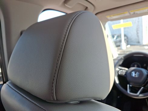 Used 2023 Honda CR-V EX-L image 9