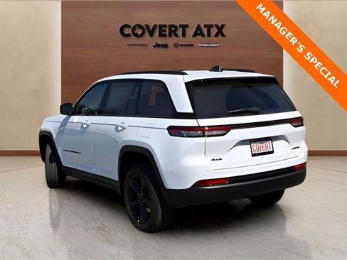 New 2025 Jeep Grand Cherokee Limited w/ Black Appearance Package image 3