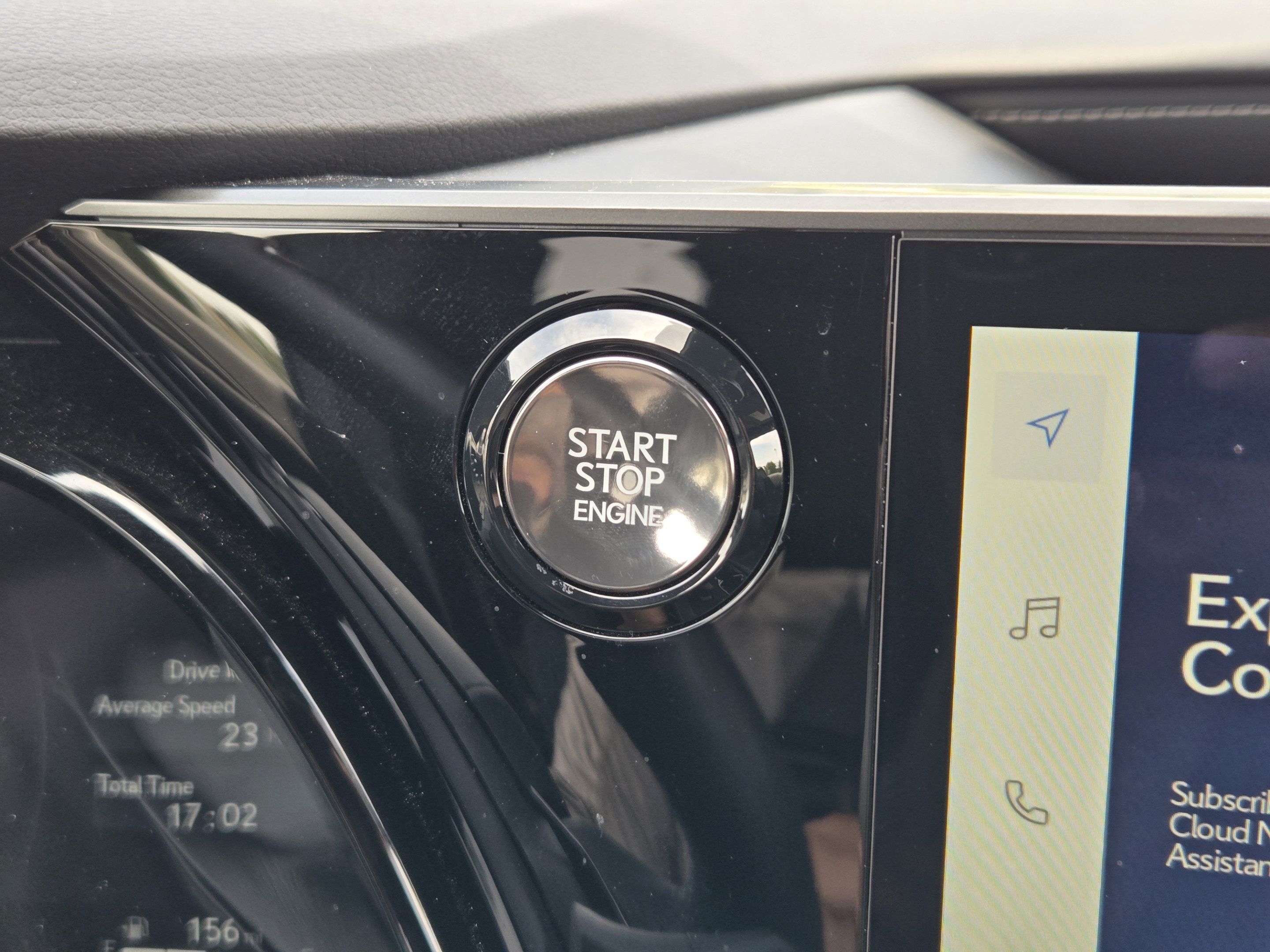 Used 2025 Lexus RX 350 Premium w/ Accessory Package (Z1) FWD image 18