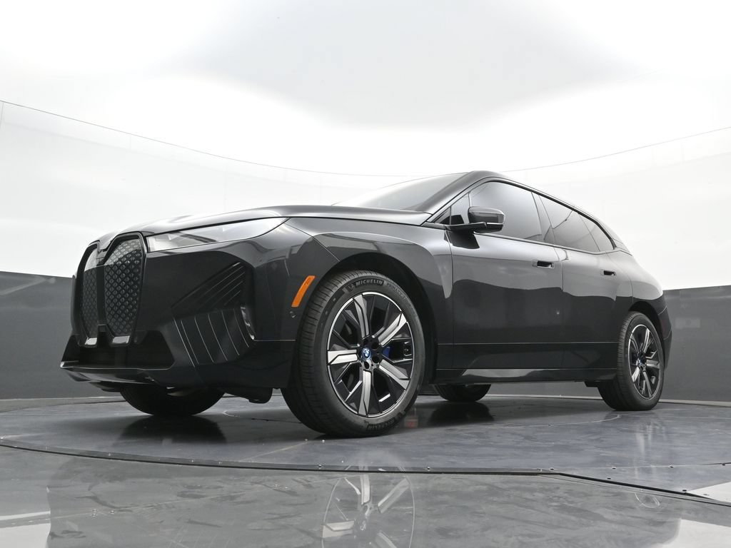 Used 2024 BMW iX xDrive50 w/ Sport Package AWD/4WD image 24