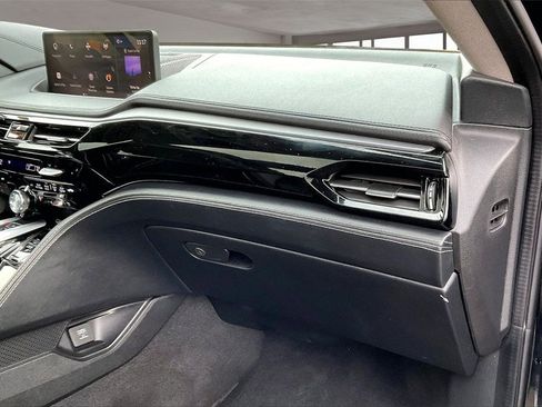 Used 2022 Acura MDX SH-AWD w/ Advance Package image 27