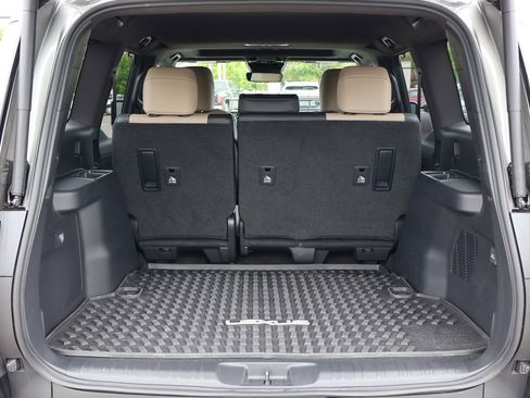 Used 2024 Lexus GX 550 AWD/4WD image 25