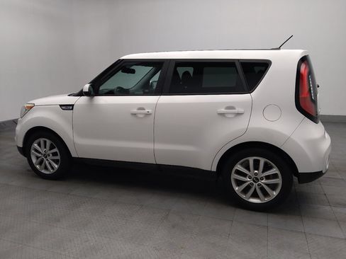 Used 2019 Kia Soul + FWD image 3