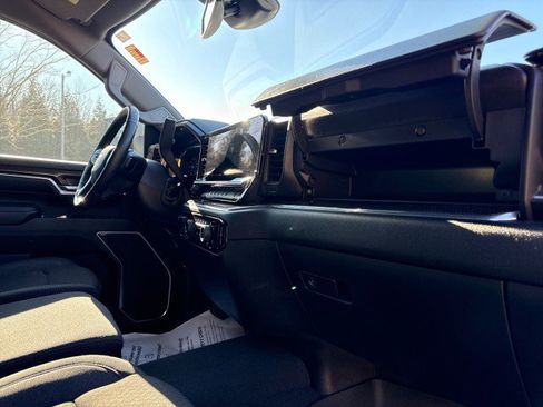 Used 2024 Chevrolet Silverado 2500 LT w/ Safety Package image 50