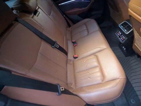 Used 2021 Audi e-tron Prestige image 21