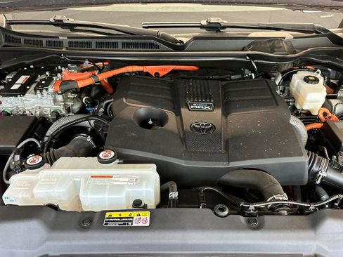 Used 2023 Toyota Tundra TRD Pro AWD/4WD image 32