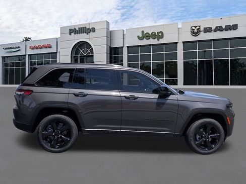 New 2026 Jeep Grand Cherokee Limited w/ Limited Altitude Package RWD image 2
