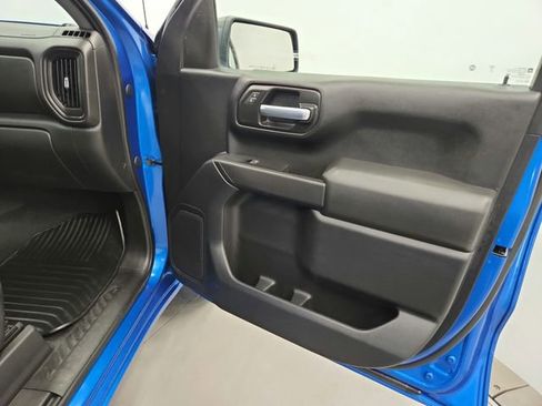 Used 2023 Chevrolet Silverado 1500 Custom AWD/4WD image 35