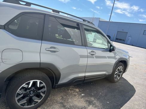 Certified 2025 Subaru Forester Premium image 11